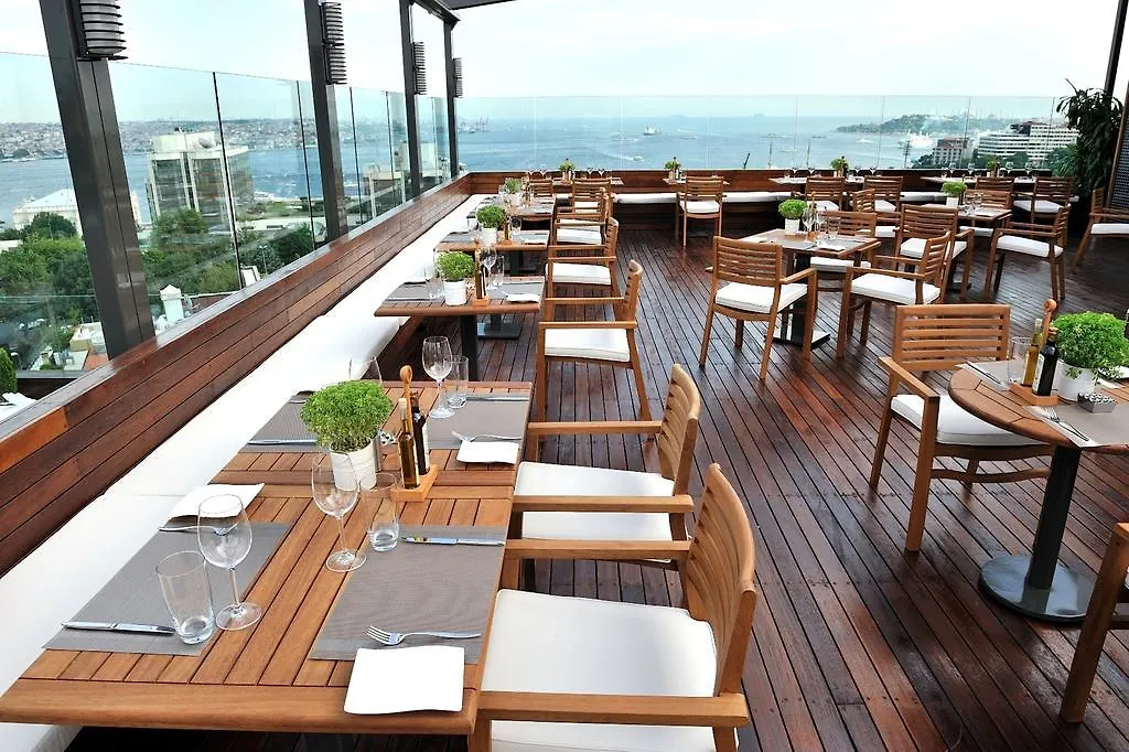 Hilton Parksa Istanbul Hotel