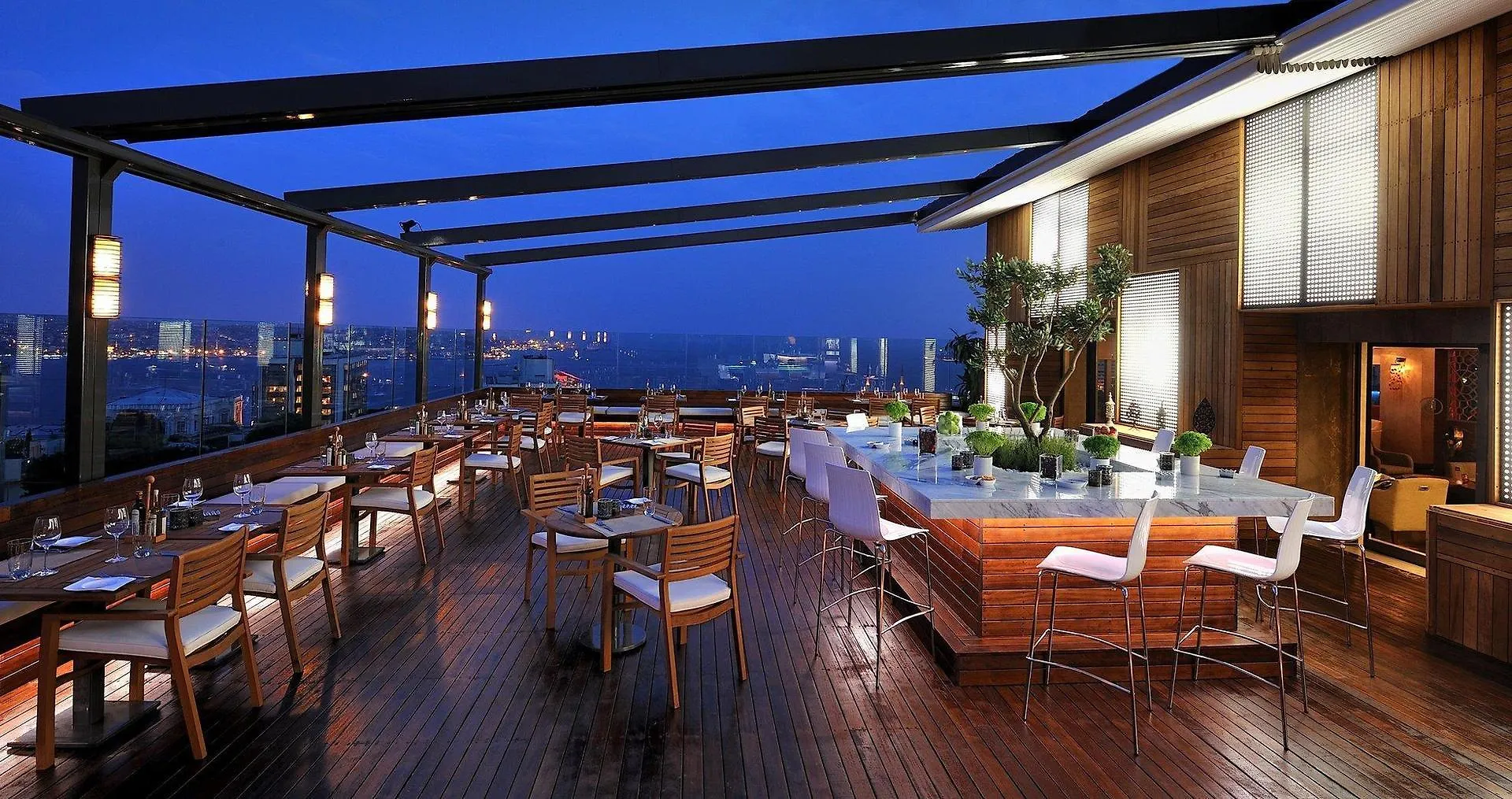 Hilton Parksa Istanbul Hotel 4*,