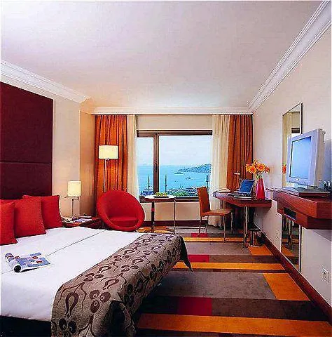 Hilton Parksa Istanbul 호텔